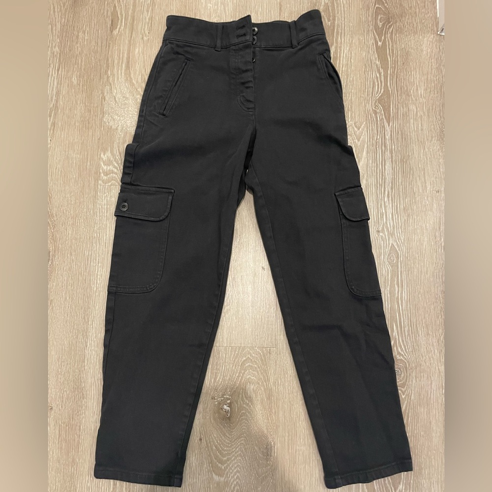 Aritzia Cargo Pants